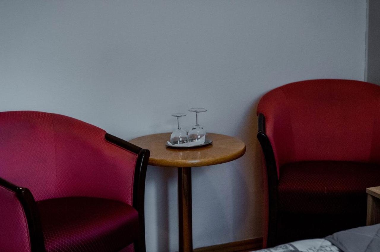 Hotel Kerling Banská Štiavnica Esterno foto