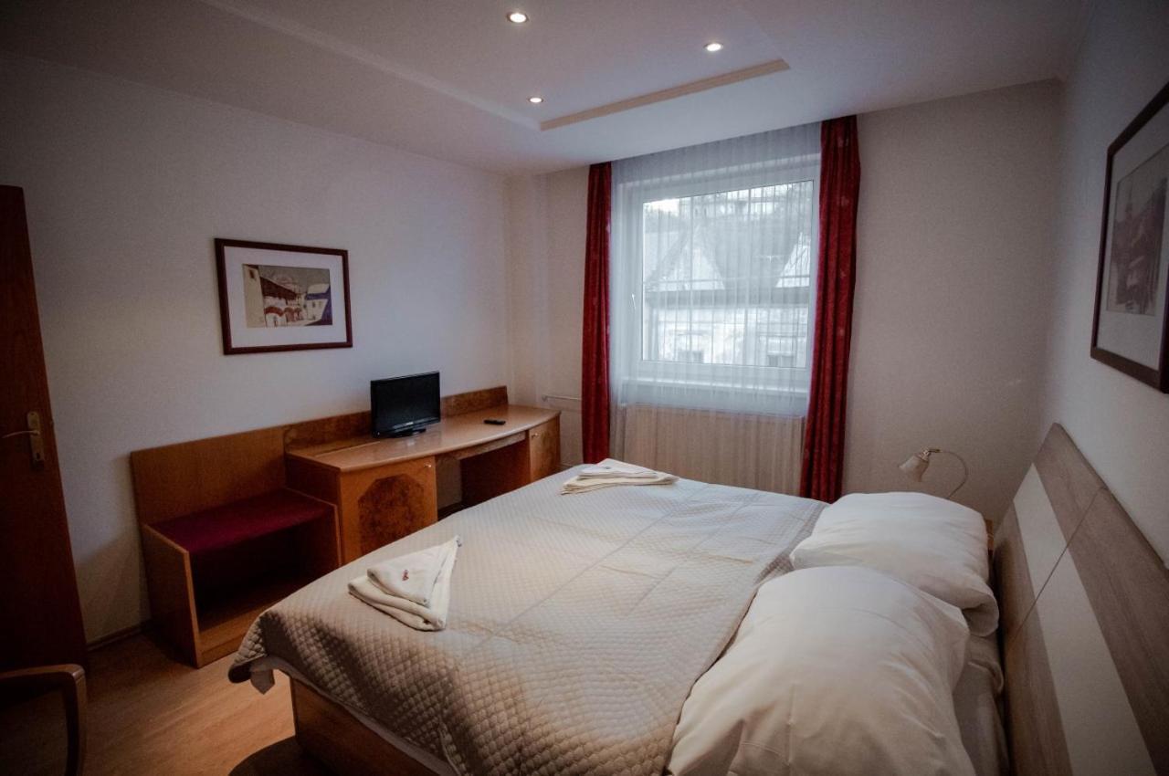 Hotel Kerling Banská Štiavnica Esterno foto