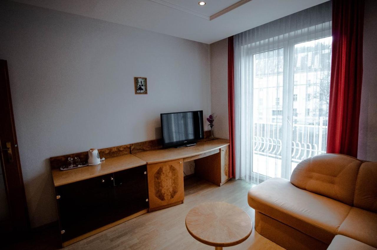 Hotel Kerling Banská Štiavnica Esterno foto