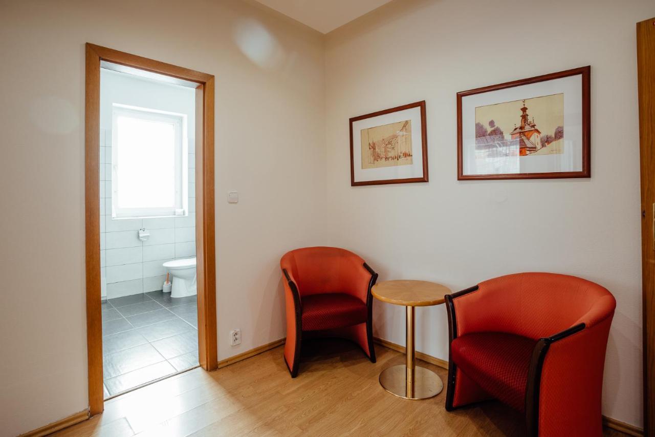 Hotel Kerling Banská Štiavnica Esterno foto