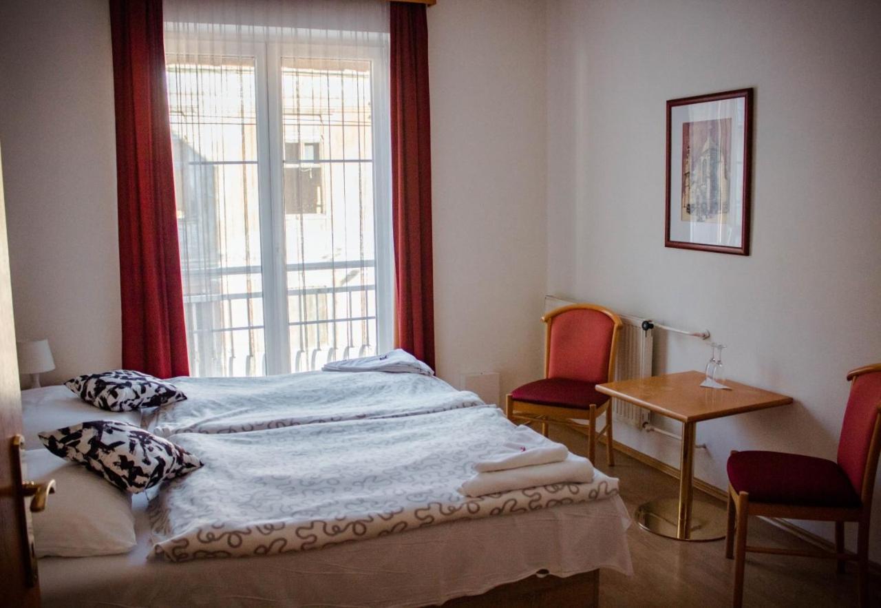 Hotel Kerling Banská Štiavnica Esterno foto