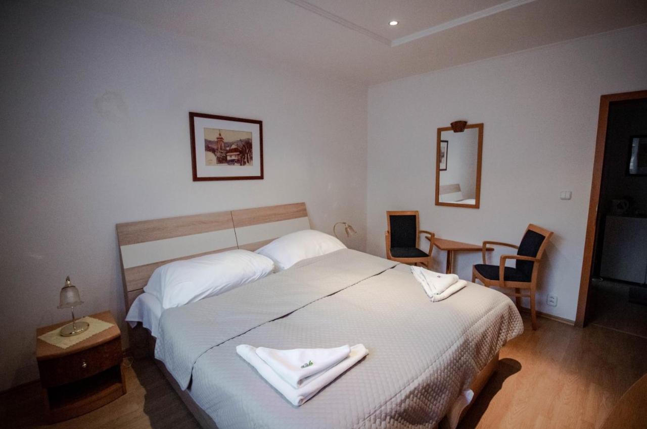 Hotel Kerling Banská Štiavnica Esterno foto
