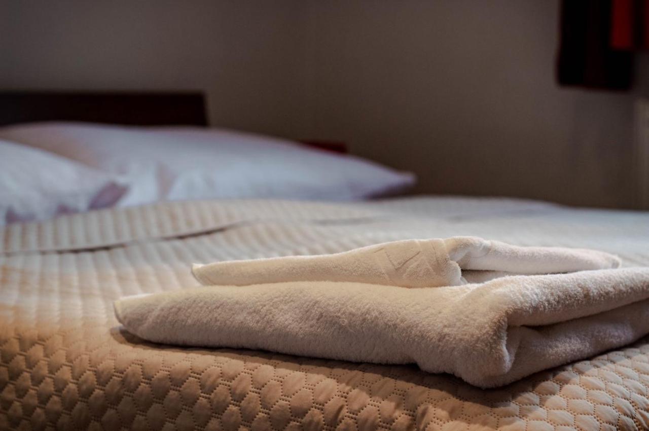 Hotel Kerling Banská Štiavnica Esterno foto