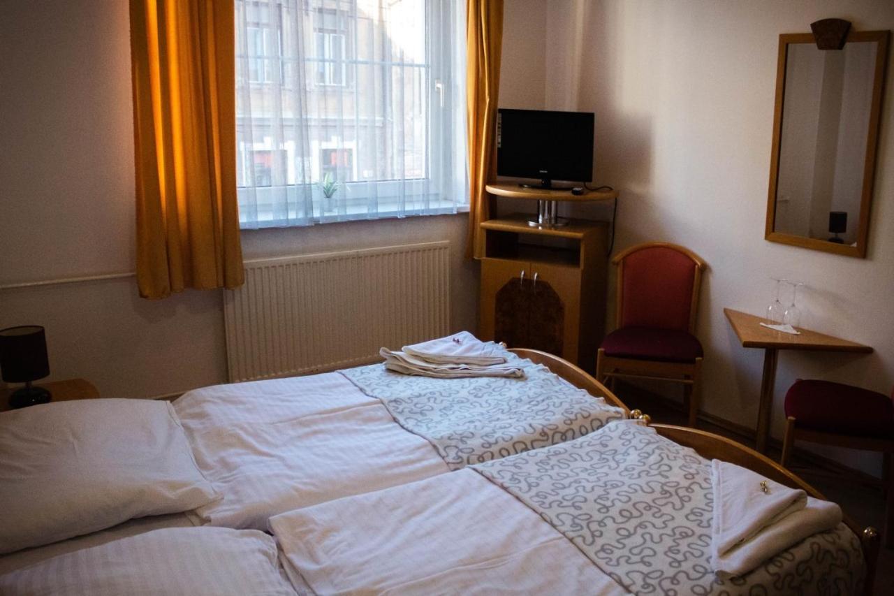 Hotel Kerling Banská Štiavnica Esterno foto