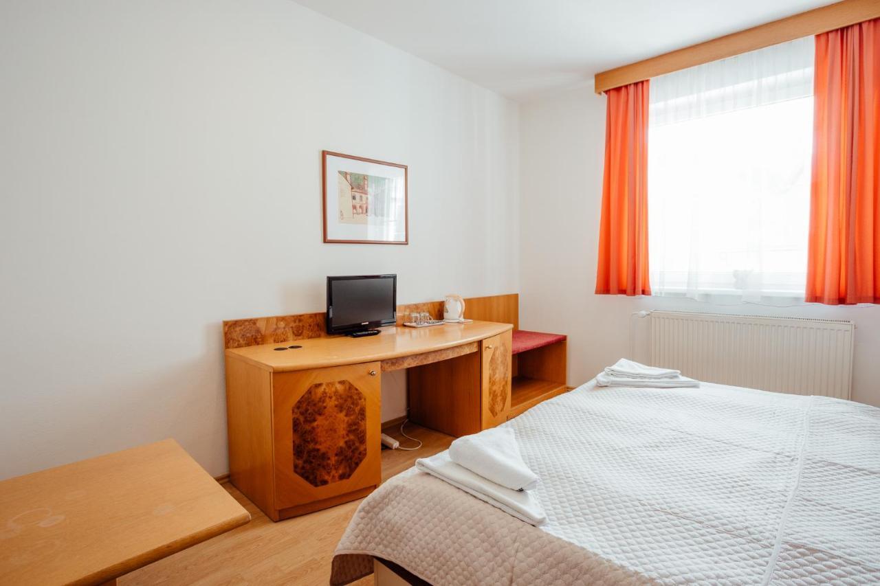 Hotel Kerling Banská Štiavnica Esterno foto