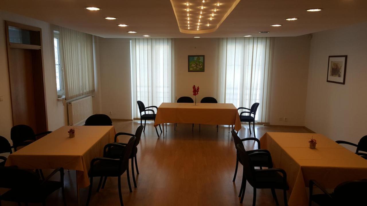 Hotel Kerling Banská Štiavnica Esterno foto